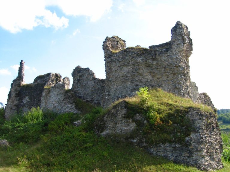 Bužim Castle: A Medieval Fortress and Noble Residence in Bosnia and Herzegovina