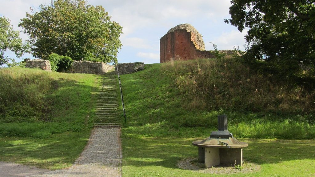 Sölvesborg Castle: A Medieval Fortress in Sweden 2 Sölvesborgs slott