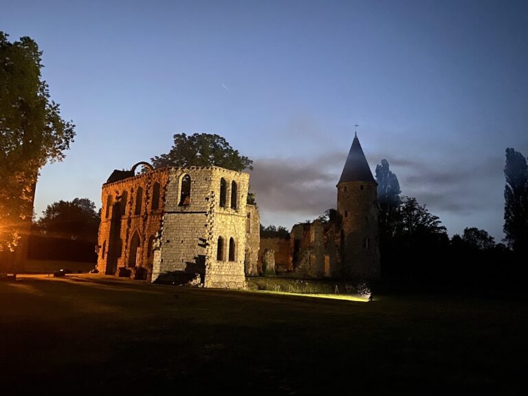 Château Royal du Vivier: A Medieval and Royal Estate in Fontenay-Trésigny, France
