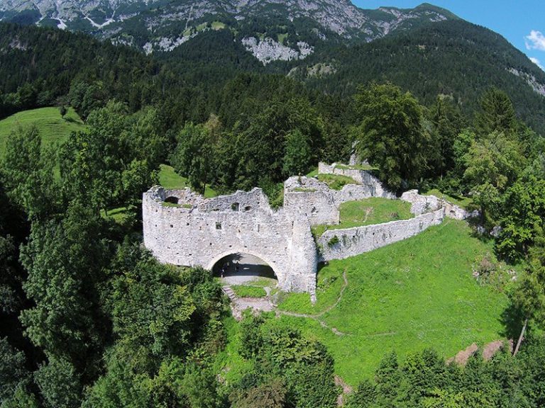Burgruine Thaur: A Medieval Hill Castle in Austria
