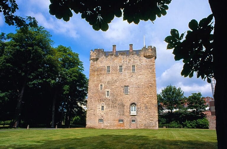 Alloa Tower: A Medieval Scottish Stronghold in Alloa