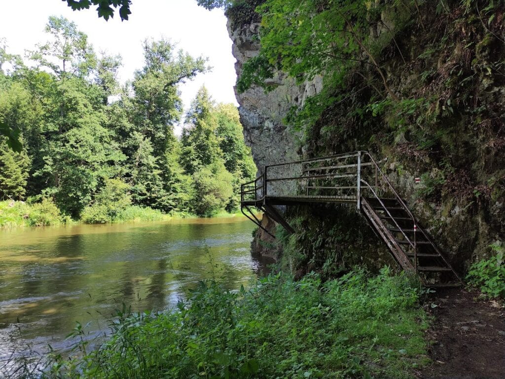 Příběnice: A Gothic Rožmberk Castle in Czechia 3 Příběnice