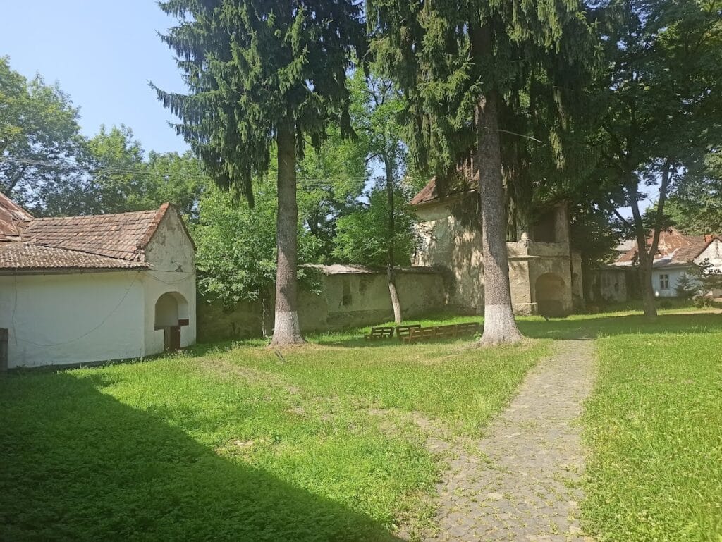 Dolha Castle: A Baroque Palace-Fortress in Ukraine 8 Dolha Castle in Dovhe