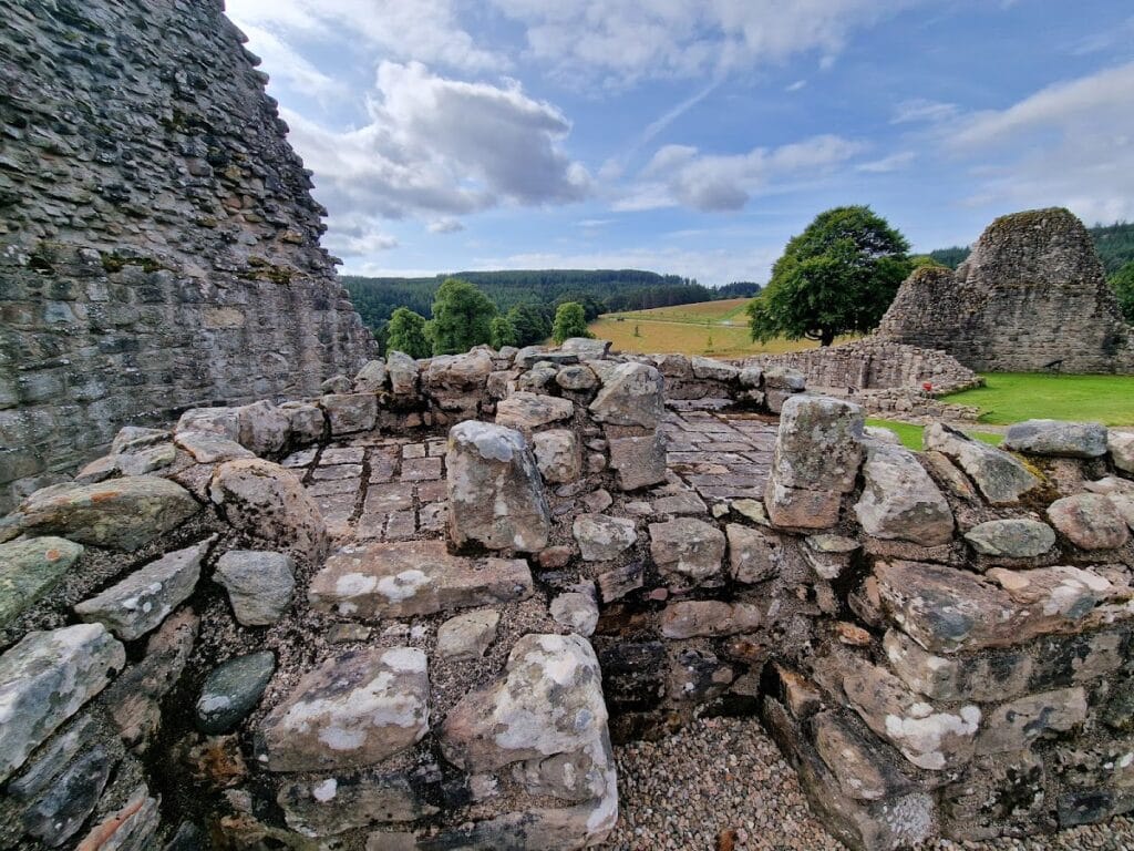 Kildrummy Castle: Seat of the Earls of Mar in Scotland 3 Kildrummy Castle