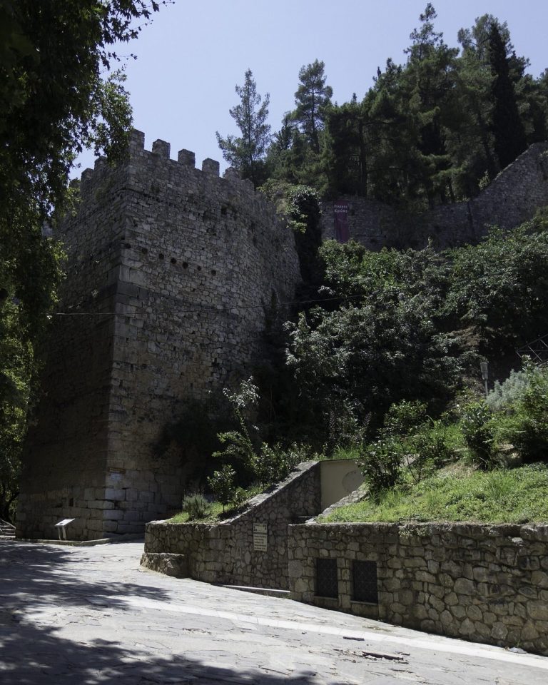 Medieval Castle of Levadia: A Byzantine and Catalan Fortress in Greece