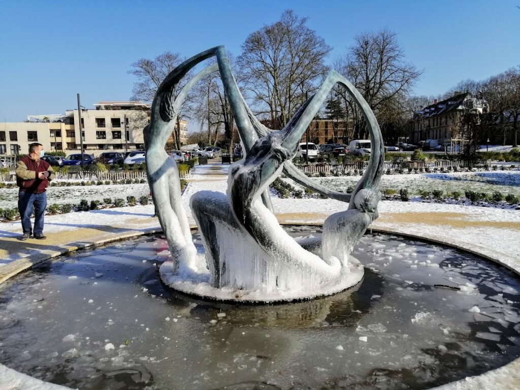 Château de Sucy-en-Brie: A Classical French Estate with Historical and Cultural Heritage 10 Château de Sucy-en-Brie