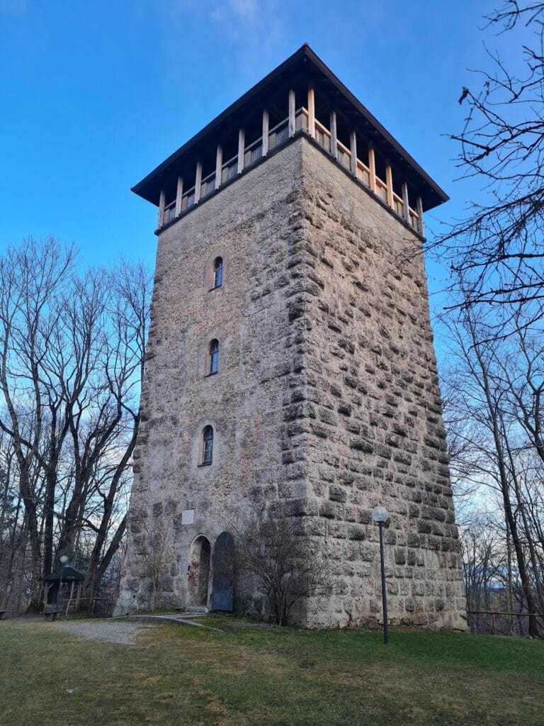 Burg Kemnat: A Medieval Castle and Administrative Center in Kaufbeuren, Germany 6 Burg Kemnat