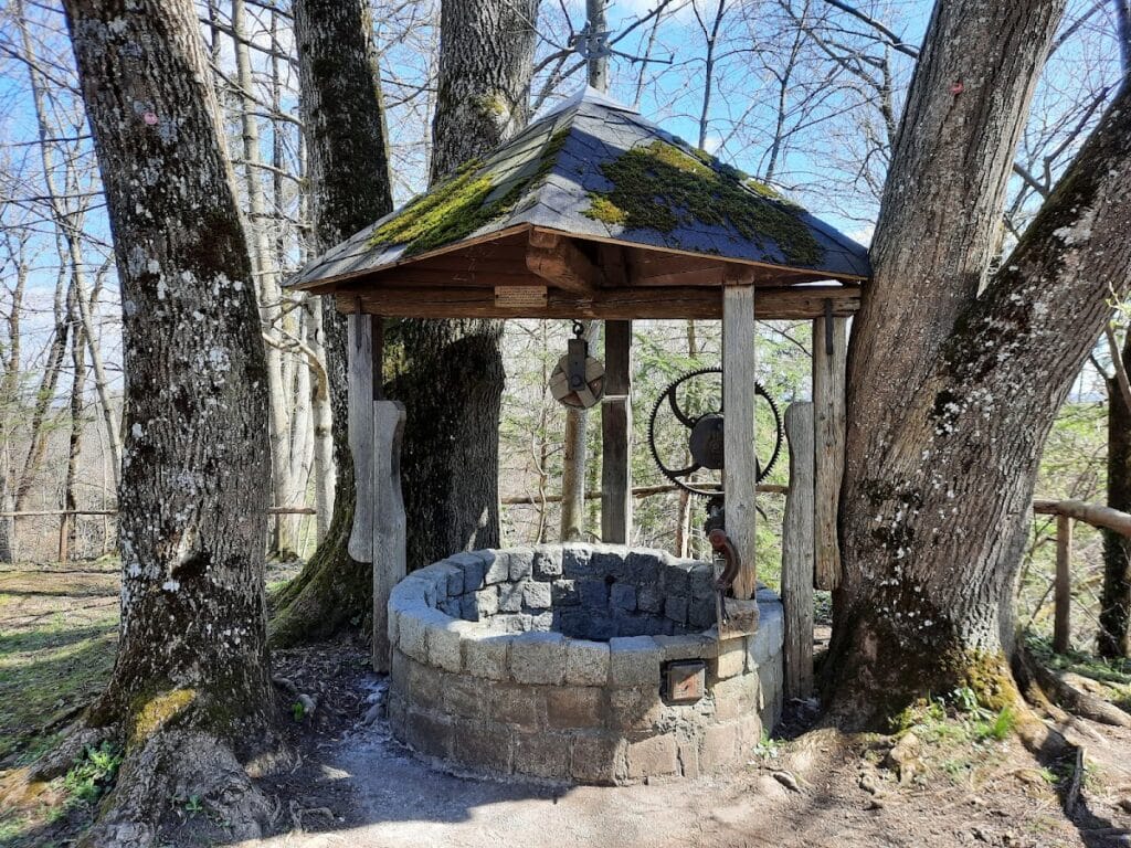 Burg Kemnat: A Medieval Castle and Administrative Center in Kaufbeuren, Germany 7 Burg Kemnat