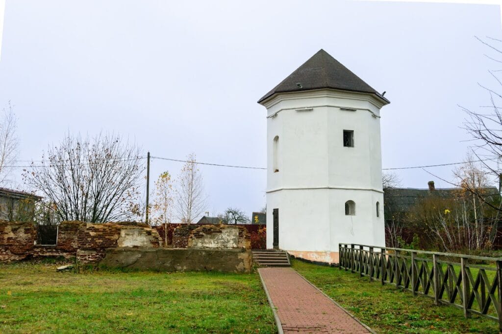 Bychaŭ Castle: A Fortified Residence and Arsenal in Belarus 3 Bychaŭ Castle