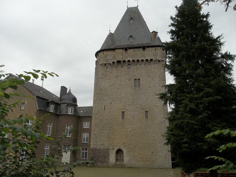 Hollenfels Castle: Medieval Fortress and Youth Center in Luxembourg