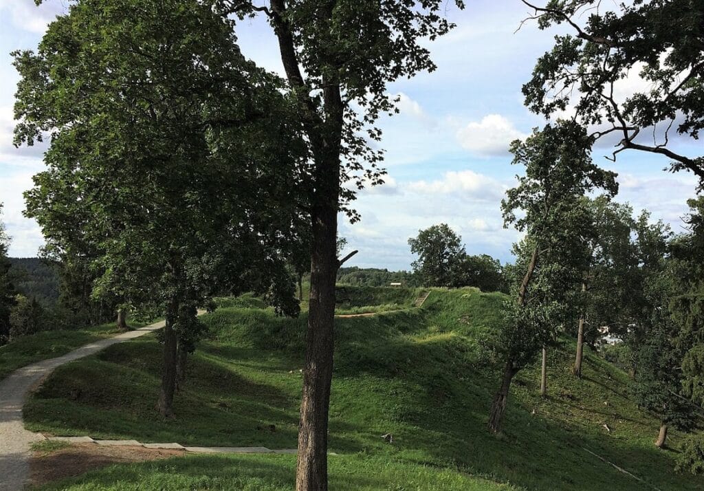 Rokantiškės Castle: A Medieval Castle and Renaissance Residence in Lithuania 1 Rokantiškės Castle