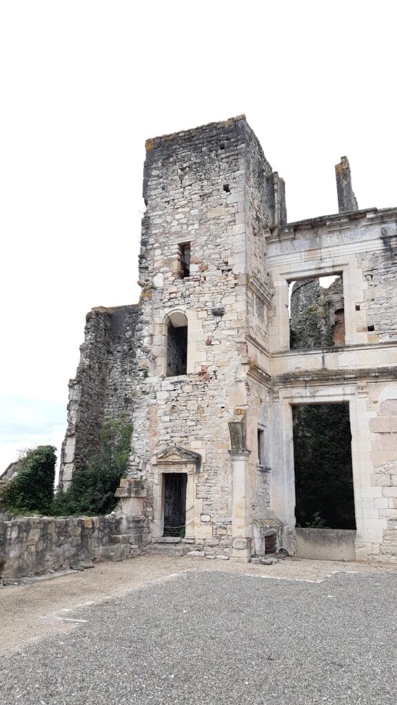 Château de Bidache: A Historic Castle in Southwestern France 9 Château de Bidache