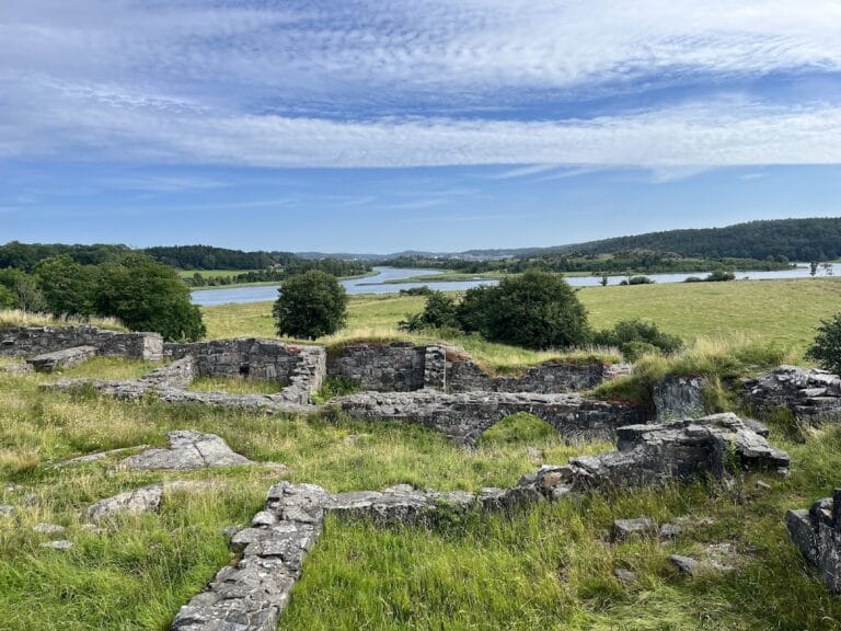 Ragnhildsholmen: A 13th-century Island Fortress in Sweden