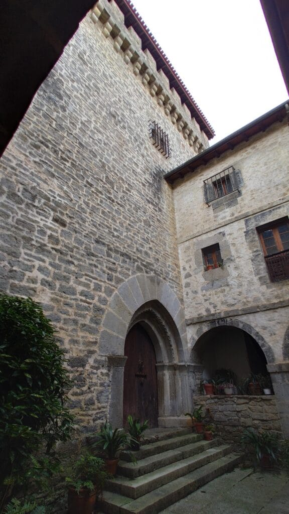 Convent and Palace of Quejana: An Ayala Lineage and Dominican Complex in Spain 5 Convent and Palace of Quejana