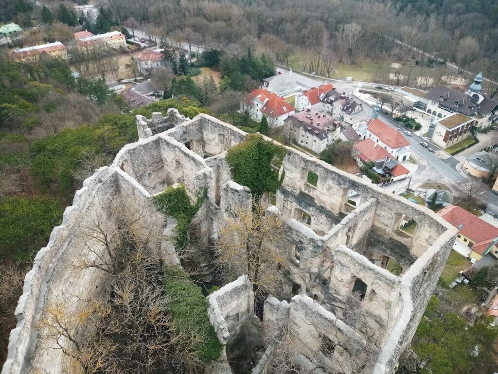 Rauhenstein Castle Ruins: A Medieval Fortress in Baden, Austria 3 Burgruine Rauhenstein