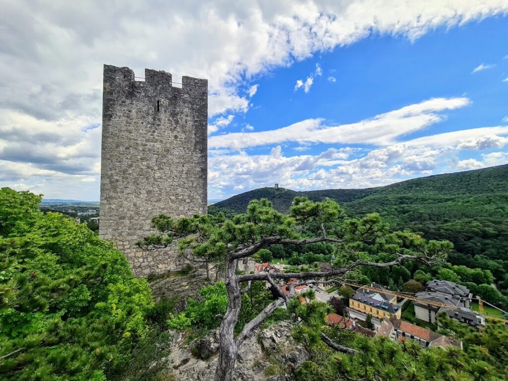 Rauhenstein Castle Ruins: A Medieval Fortress in Baden, Austria 4 Burgruine Rauhenstein