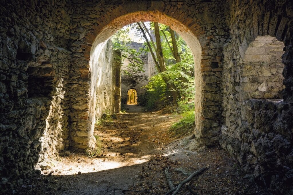 Rauhenstein Castle Ruins: A Medieval Fortress in Baden, Austria 5 Burgruine Rauhenstein
