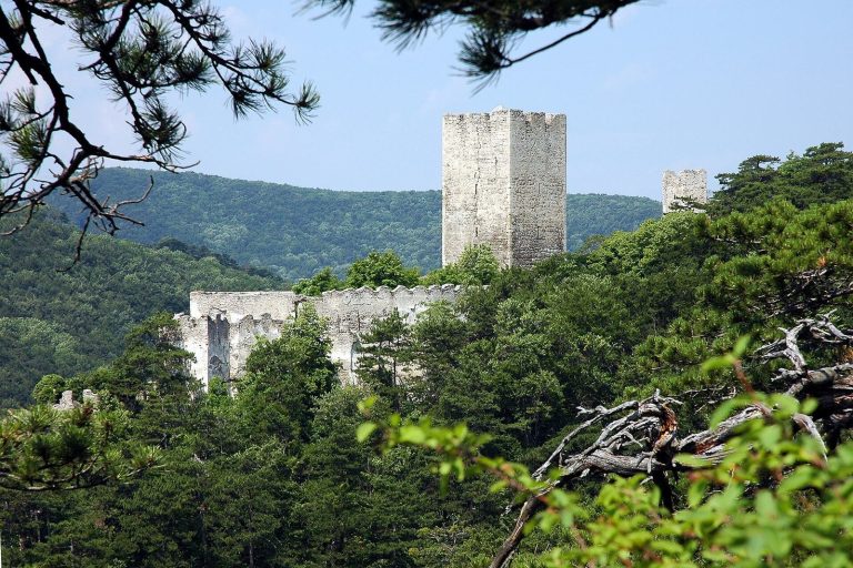 Rauhenstein Castle Ruins: A Medieval Fortress in Baden, Austria