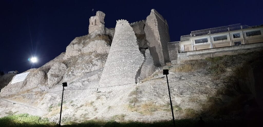 Bash Tapia Castle: Historic Fortress in Mosul, Iraq 10 Bash Tapia Castle