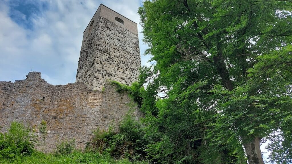 Wellheim Castle: A Medieval Hill Fortress in Germany 3 Wellheim Castle