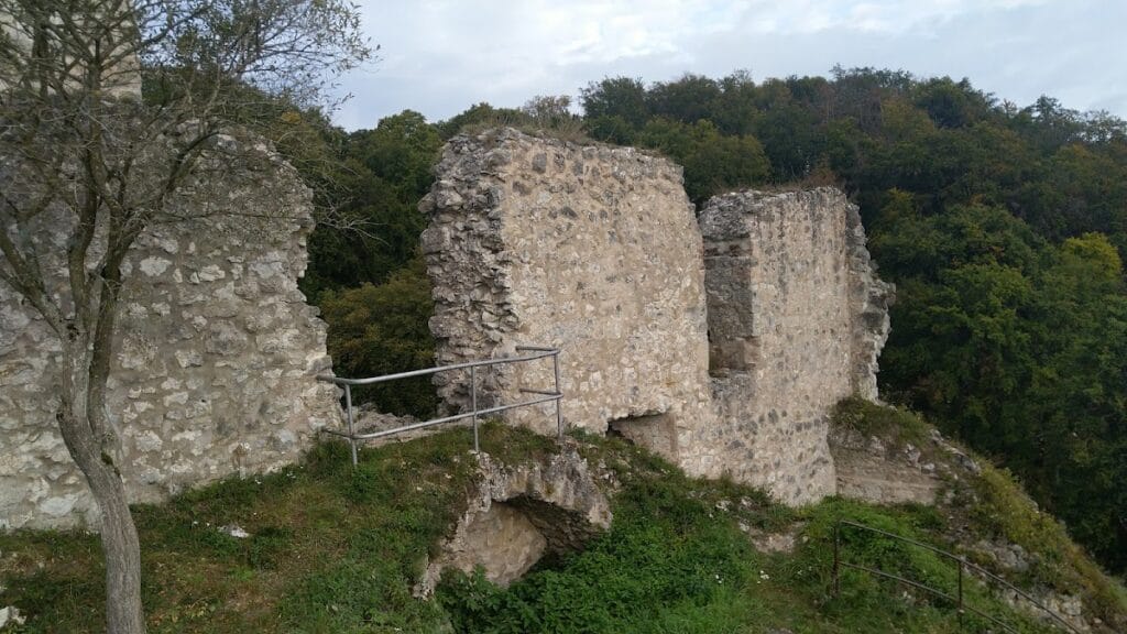 Wellheim Castle: A Medieval Hill Fortress in Germany 4 Wellheim Castle