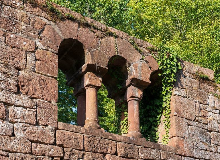Burg Eberbach: Three Medieval Spur Castles in Germany