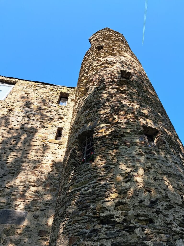 Grenzau Castle: An Isenburg Spur Castle in Germany 4 Grenzau Castle
