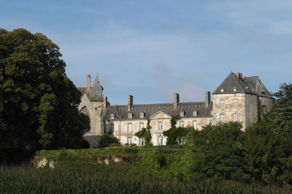 Château de Montmuran: Medieval Fortress and Breton Residence 2 Château de Montmuran