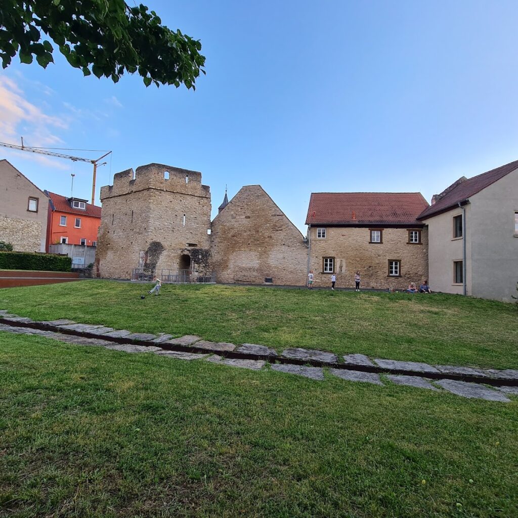 Imperial Palace Ingelheim: A Carolingian and Ottonian Residence in Germany 7 Imperial Palace Ingelheim