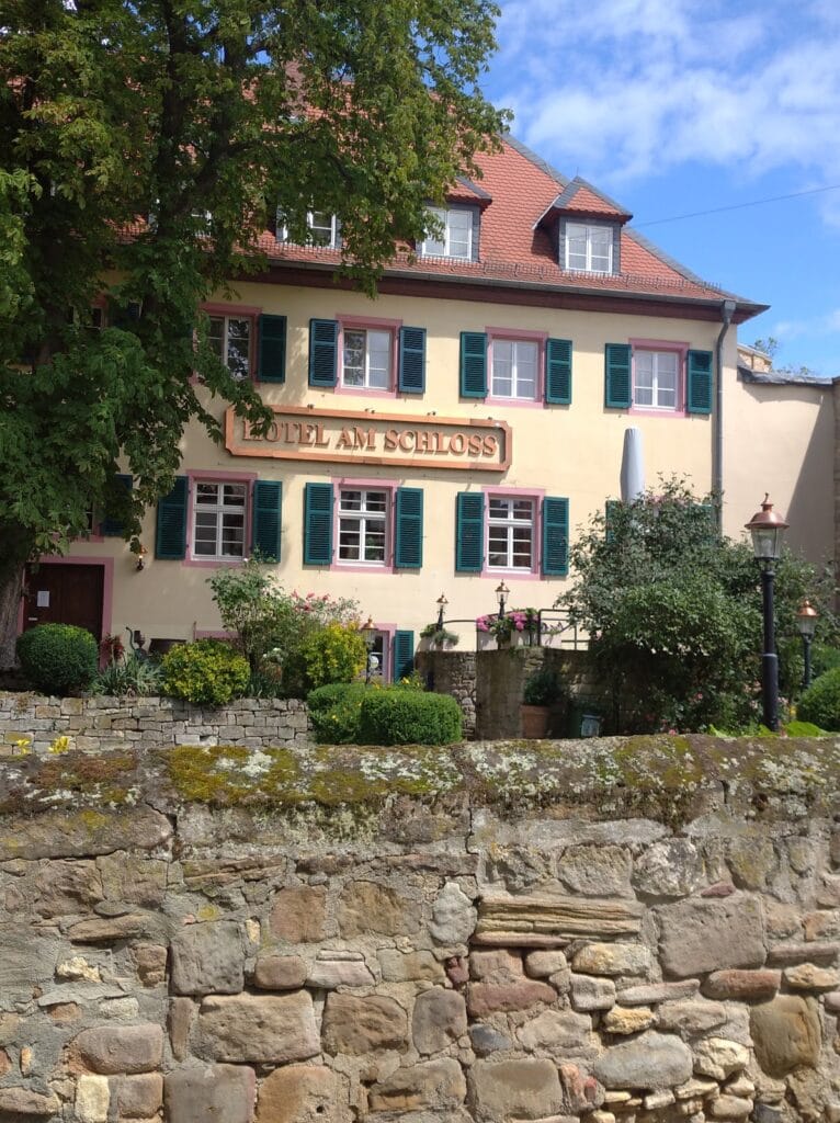 Alzey Castle: A Palatine Castle and Historicist Reconstruction in Germany 3 Alzey Castle