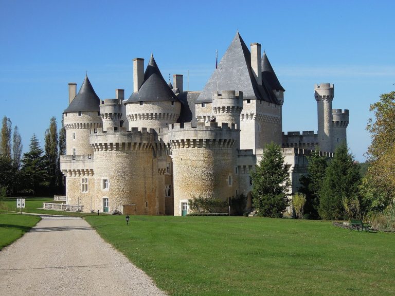 Château de Chabenet: A Fortified Residence in France