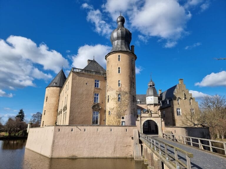 Burg Gemen: A Water Castle and Youth Educational Centre in Germany