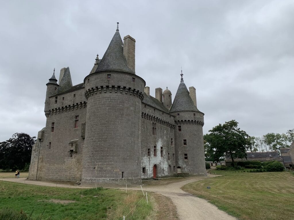 Château de Kérouzéré: A Medieval Fortress in Brittany 2 Château de Kérouzéré