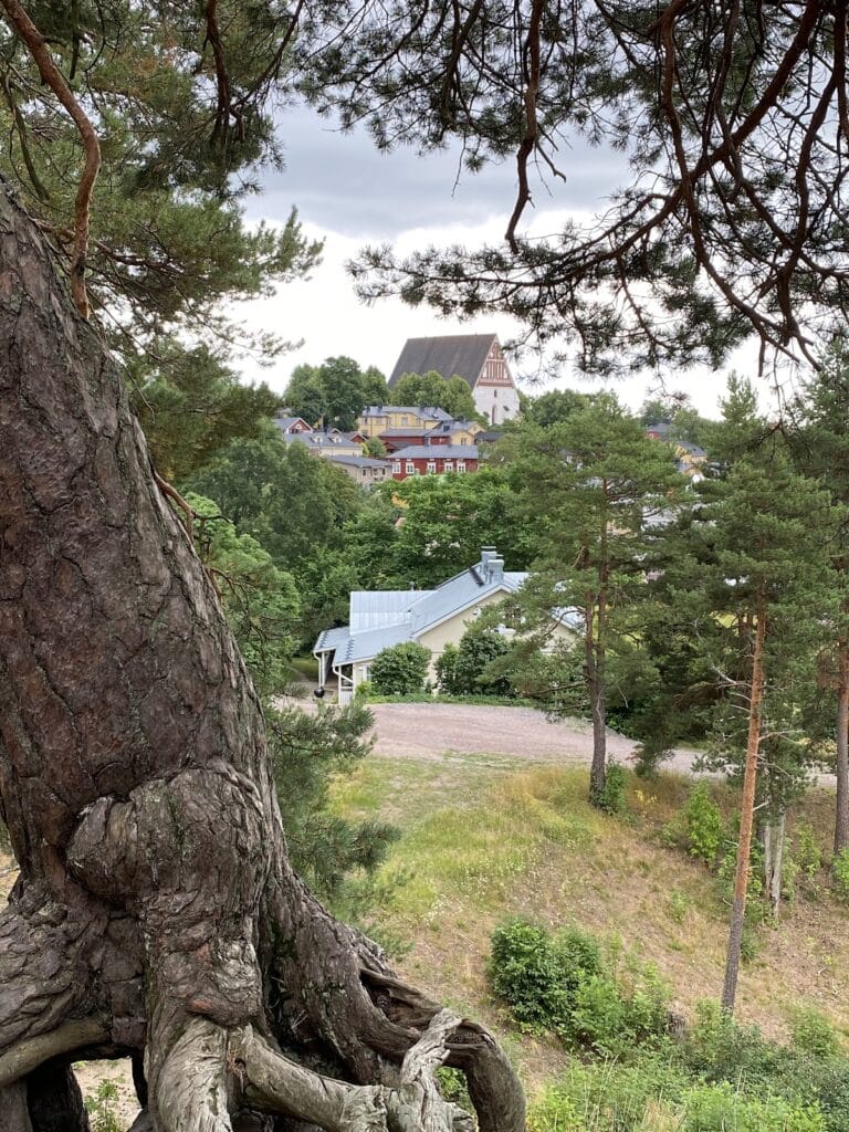 Iso Linnamäki: A Medieval Fortification in Porvoo, Finland 5 Iso Linnamäki