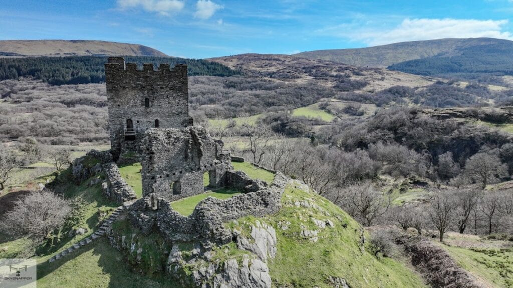Dolwyddelan Castle: A Welsh Princes’ Stronghold in Wales 1 Dolwyddelan Castle
