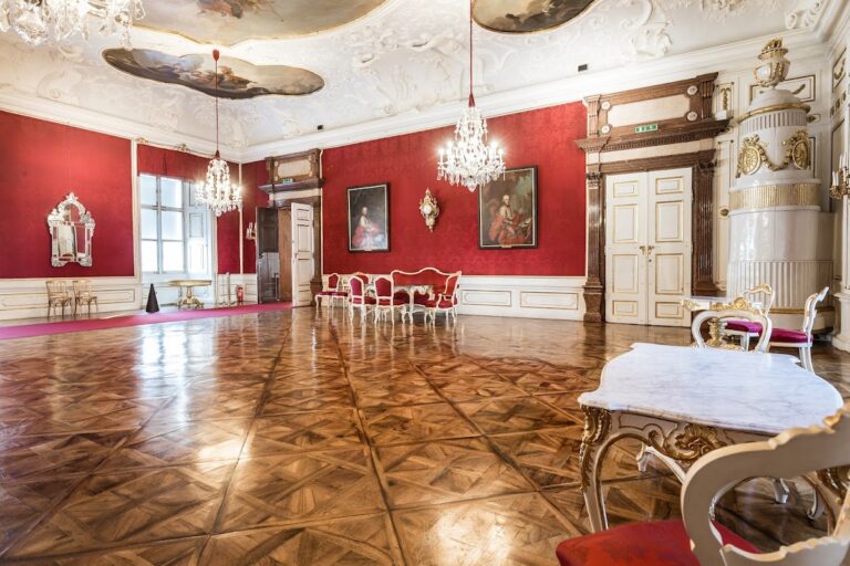 Salzburg Residenz: The Historic Residence of the Prince-Archbishops in Austria