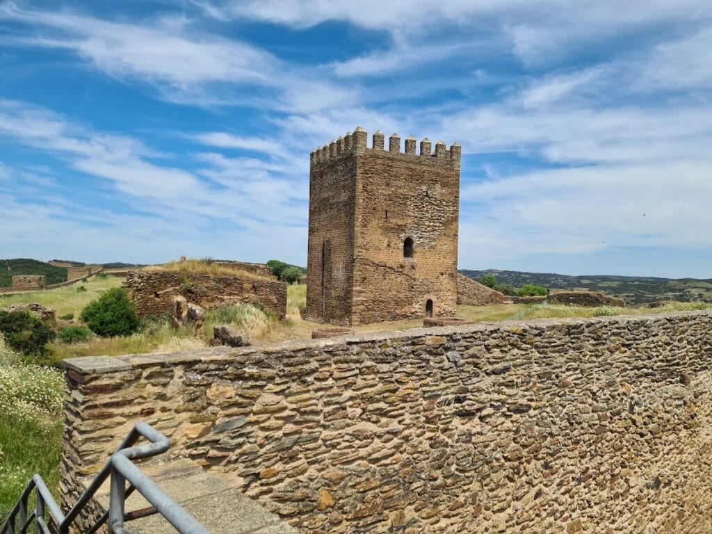 Castle of Noudar: A Medieval Frontier Fortress in Portugal 1 Castle of Noudar