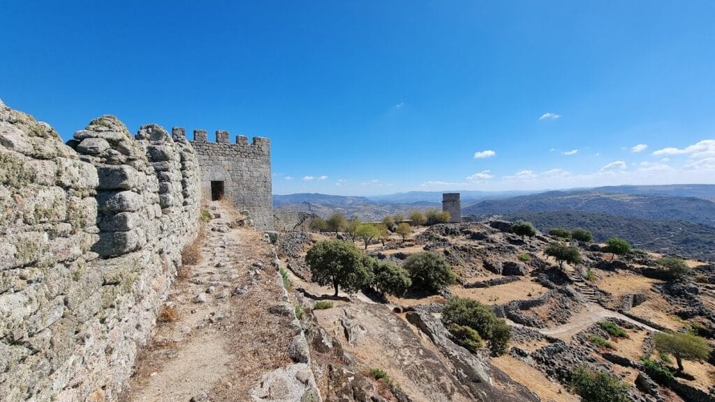 Castle of Numão: A Medieval Mountain Fortress in Portugal 3 Castle of Numão
