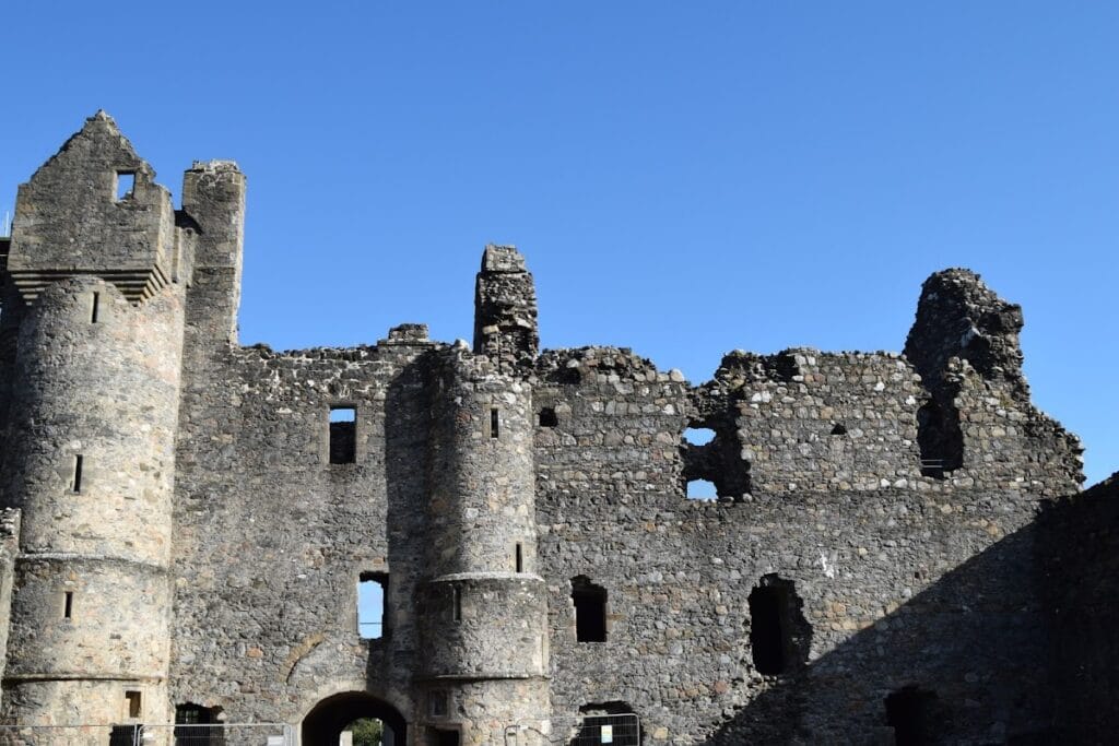 Balvenie Castle: Medieval Stronghold and Noble Residence in Scotland 3 Balvenie Castle