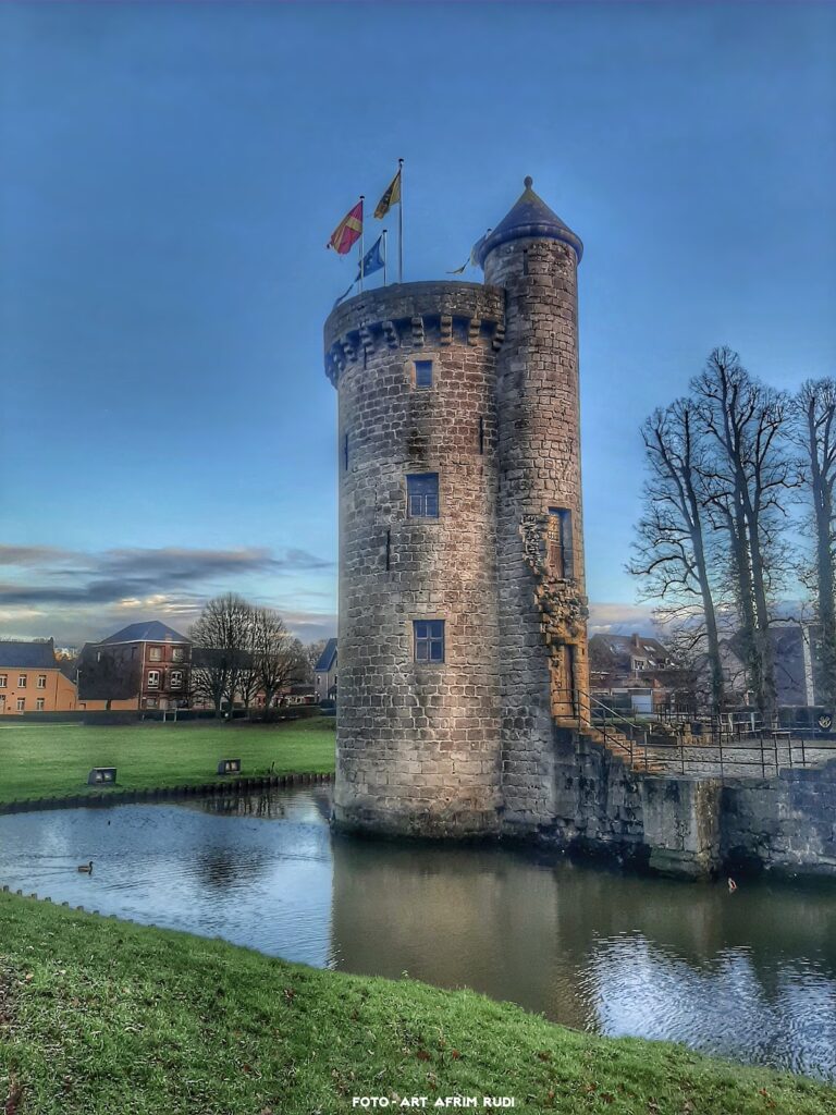 Burcht Herzele: A Medieval Water Castle in Herzele, Belgium