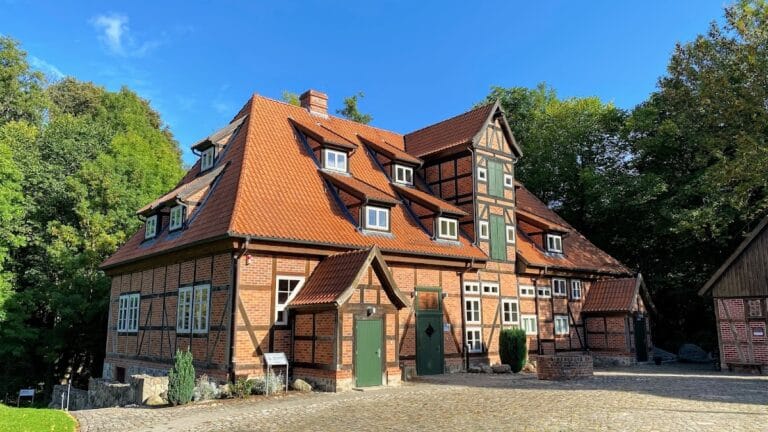 Burg Bodenteich: A Historic Water Castle in Bad Bodenteich, Germany