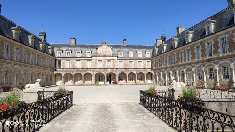 Château de Pierre-de-Bresse: A Renaissance Residence and Ecomuseum in France