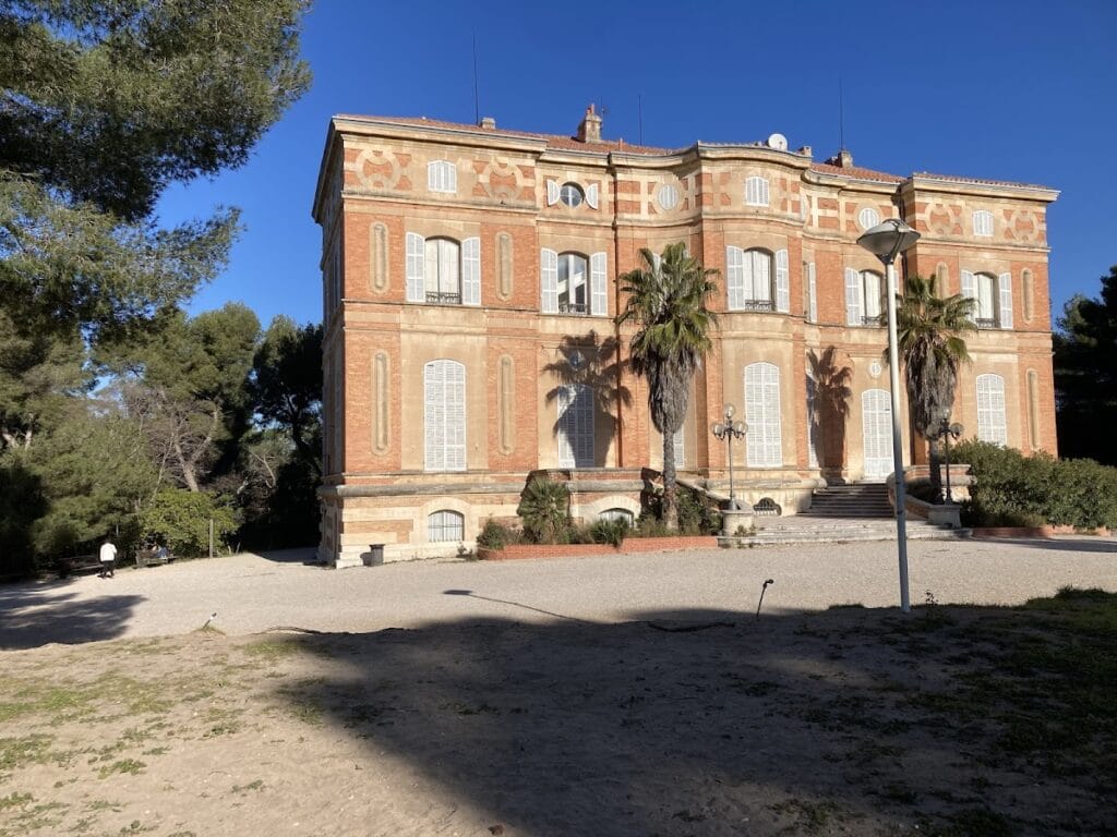 Château Pastré: A Nineteenth-Century Provençal Residence in Marseille 1 Château Pastré