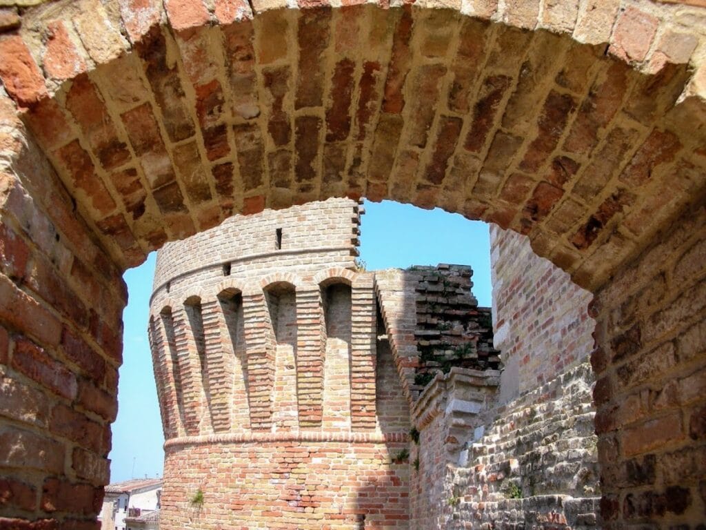 Rocca di Urbisaglia: A Sixteenth-Century Fortress in Italy 5 Rocca di Urbisaglia
