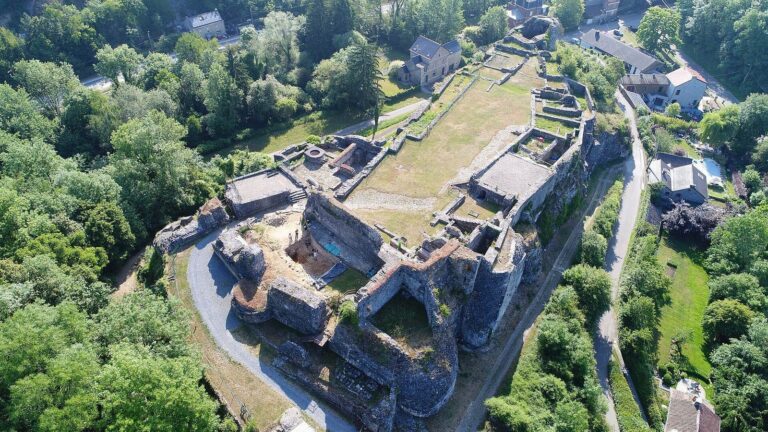 Moha Castle: A Medieval Fortress in Belgium