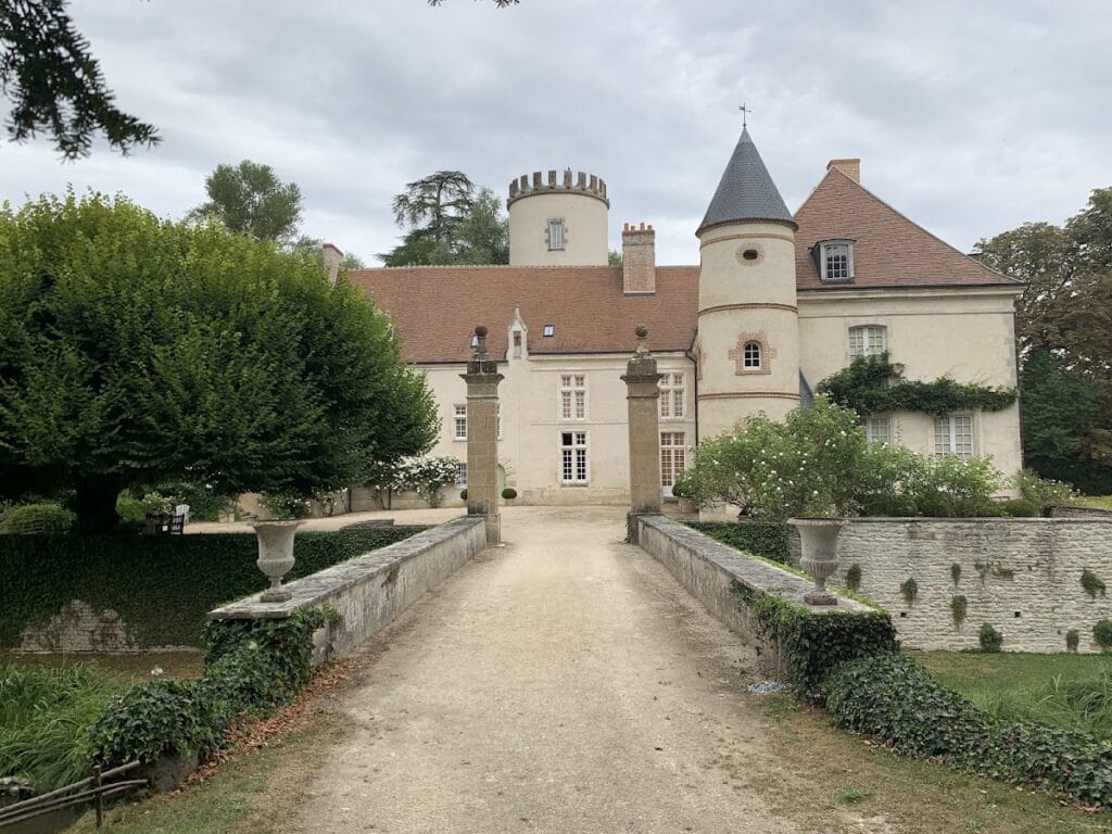 Château de Pesselières: A Historic Seigneury and Castle in France 2 Château de Pesselières