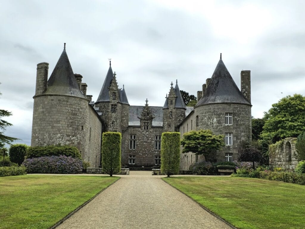 Château de Kergrist: A Renaissance Manor in France 1 Château de Kergrist