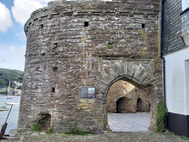 Bayard’s Cove Fort: A Historic Coastal Defence in Dartmouth, UK