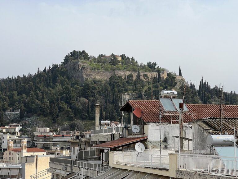 Castle of Lamia: A Historic Hilltop Fortress in Greece