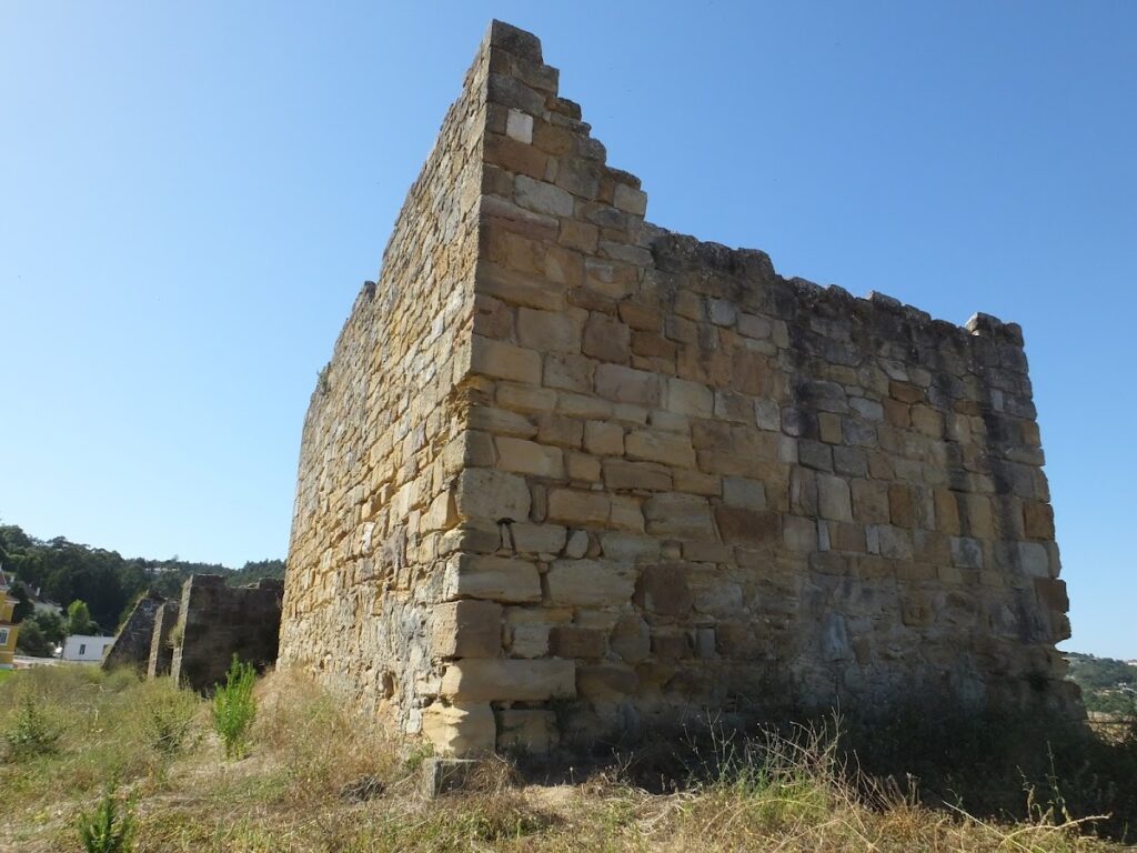 Castle of Alcobaça: A Historic Fortress in Portugal 7 Castle of Alcobaça